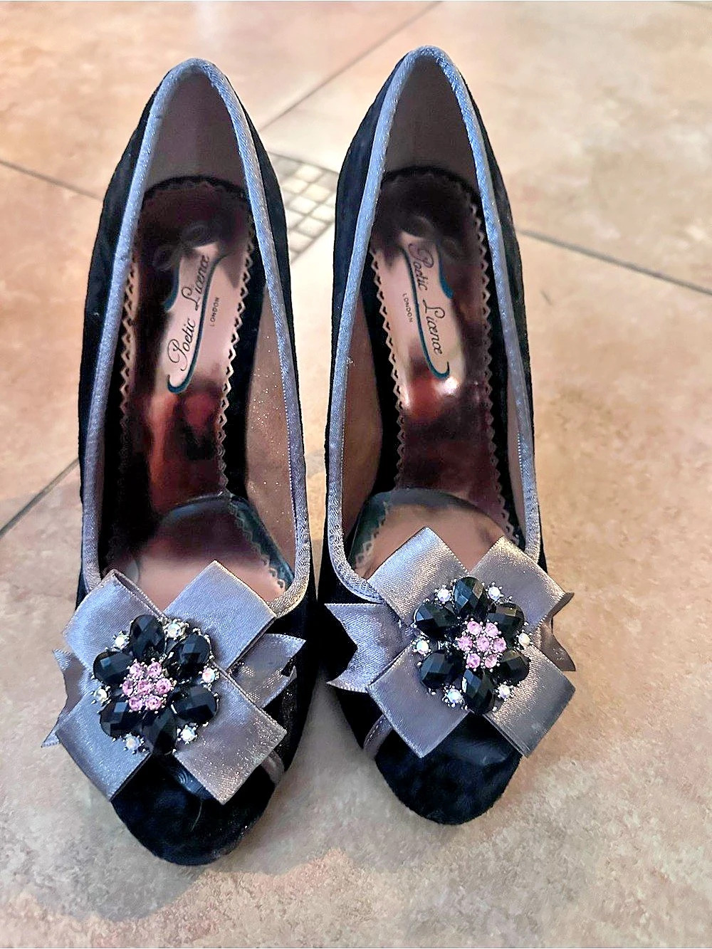 Vintage Embellished Bow Heels